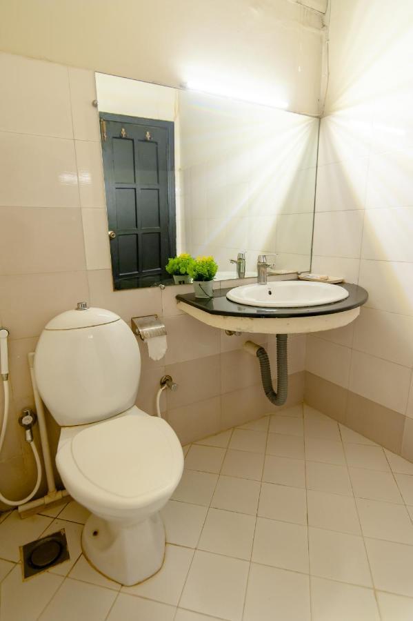Shelton Guest House Islamabad Zewnętrze zdjęcie
