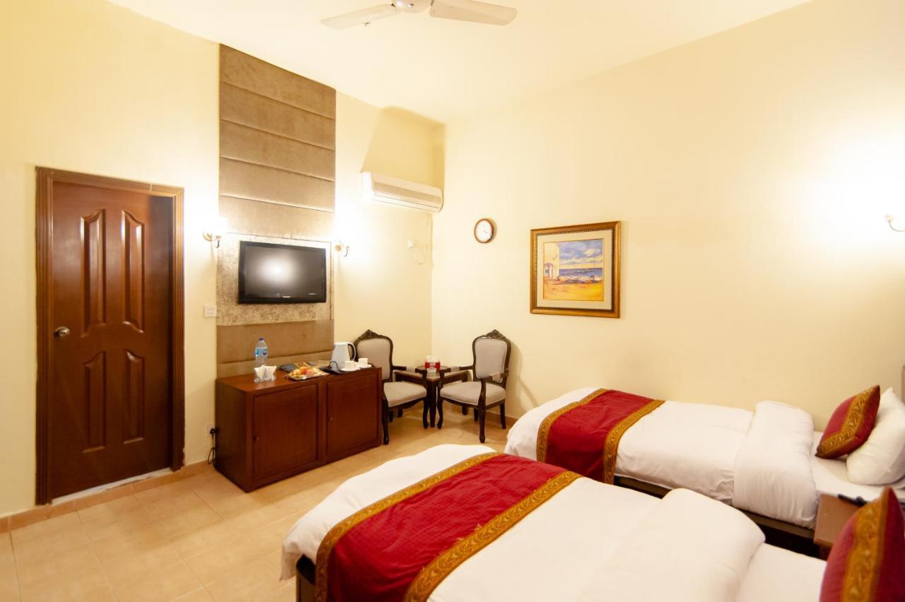 Shelton Guest House Islamabad Zewnętrze zdjęcie