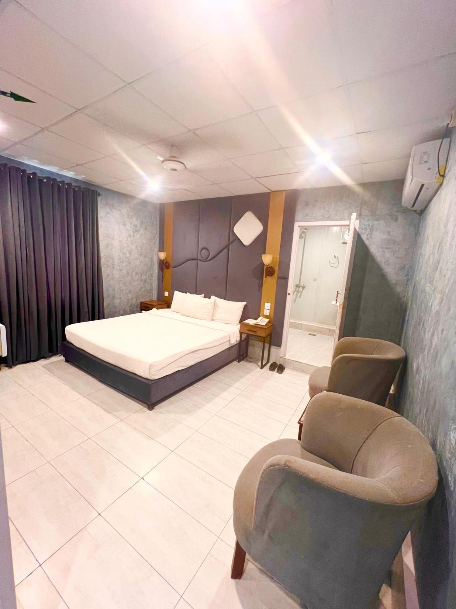 Shelton Guest House Islamabad Zewnętrze zdjęcie